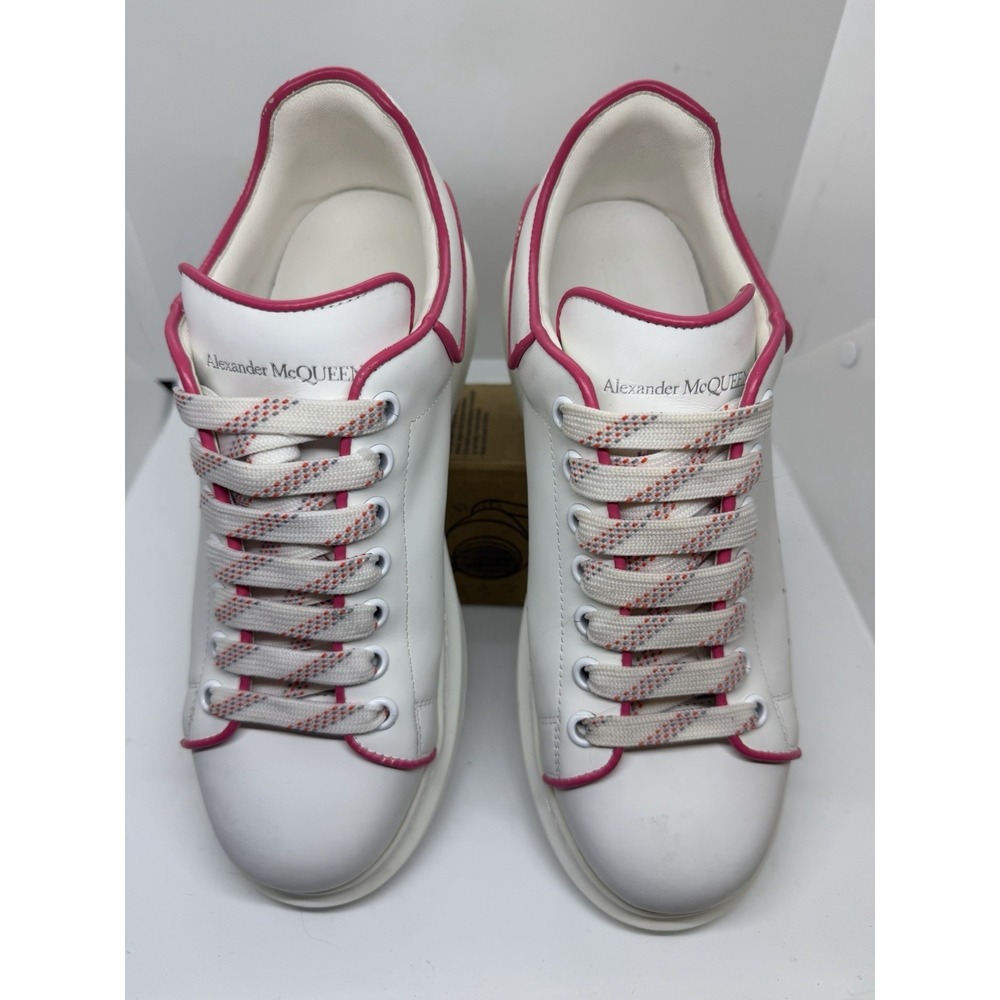 Size 10 - EUR 41 Alexander McQueen Oversized White Light Pink 441631 WHNBG 9075